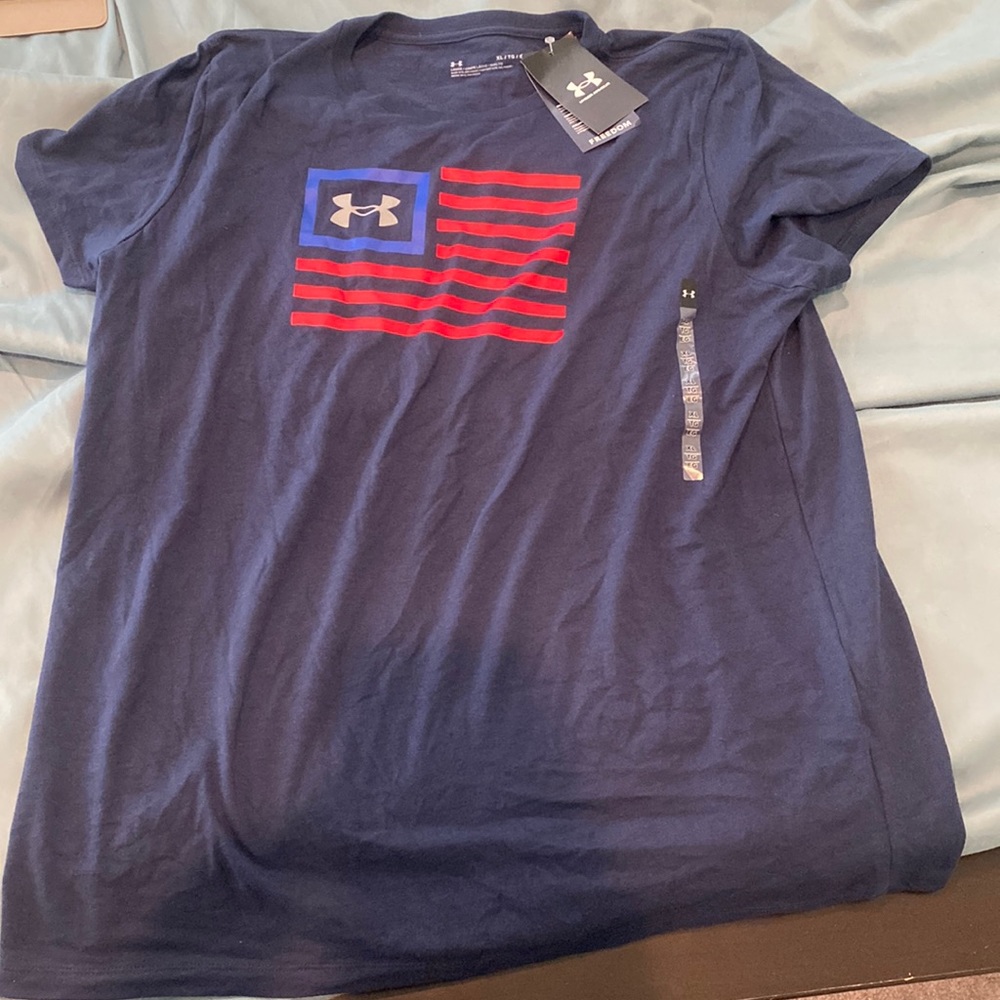 Under Armour Womens T-shirt